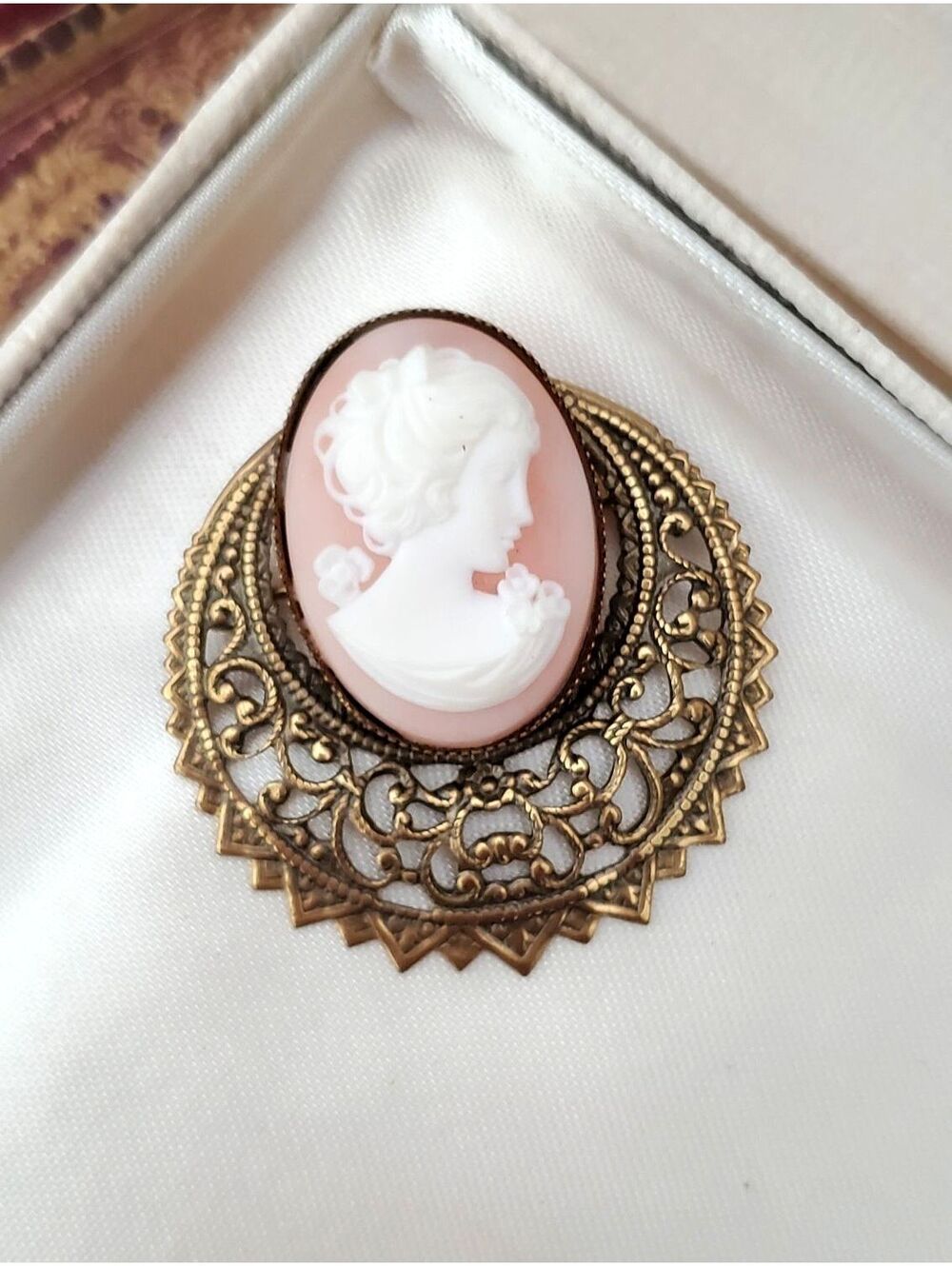 Vintage Stone Cameo Filigree Brooch
